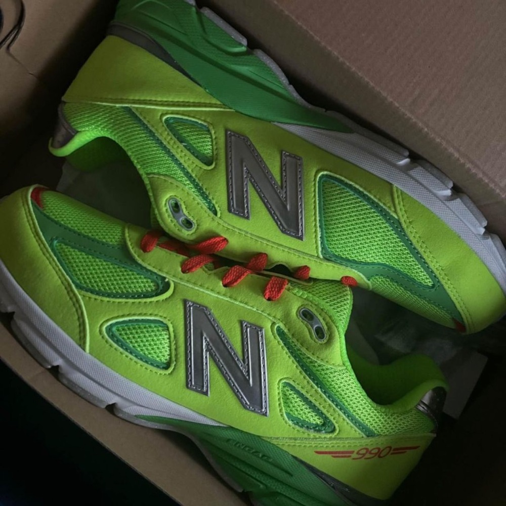 New balance Sneakers 7y BNIB